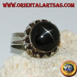 Silberring am oberen Rand mit rundem Black Star-Set