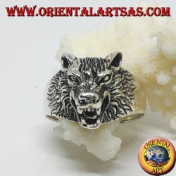 Silver ring, with a wolf's head that growls