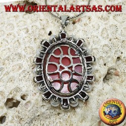 Silver pendant with cameo on mother of pearl surrounded by pearls and garnets