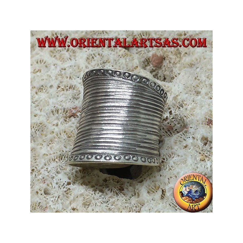 Concave wide band silver ring with handmade striped engravings