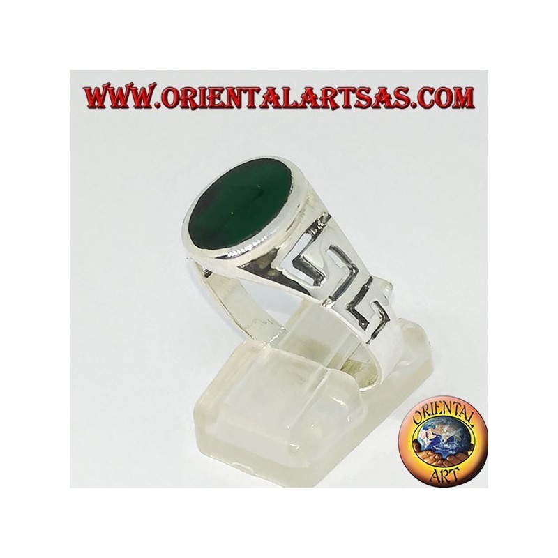 Anillo de plata con talla griega ed.   ágata verde ovalada