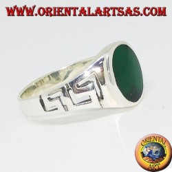 Silberring mit geschnitzten griechischen ed   ovaler grüner Achat