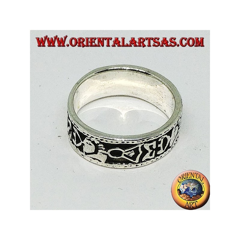 Anello fedina in argento con disegni maori a bassorilievo