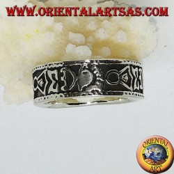 Silberring mit Maori-Flachrelief