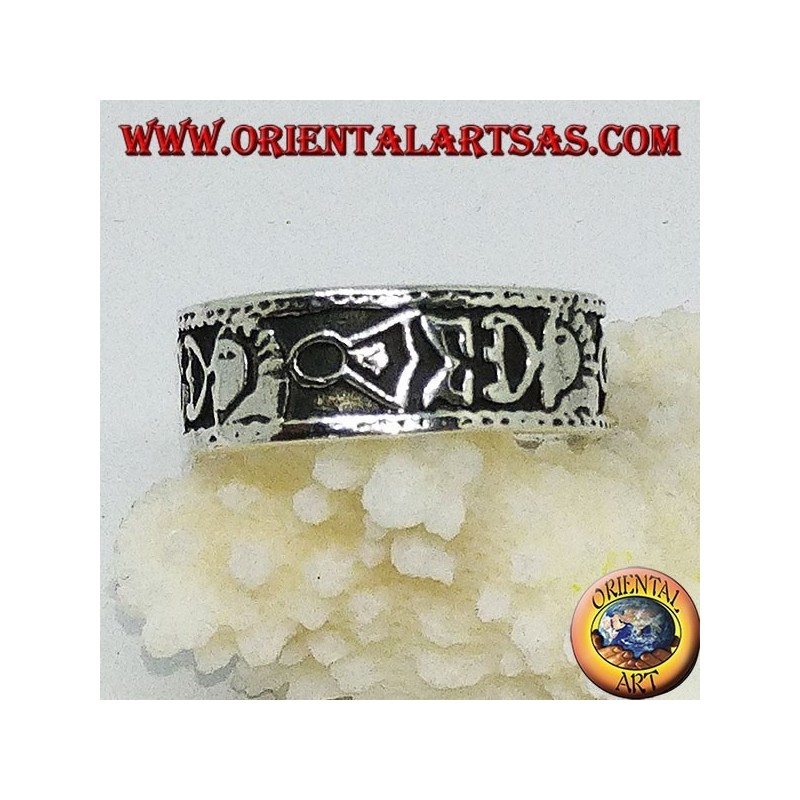 Silberring mit Maori-Flachrelief