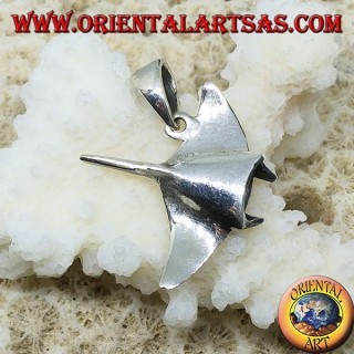 Colgante de plata manta, símbolo de elegancia y belleza del alma.
