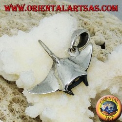 Silver manta pendant, symbol of elegance and beauty of the soul