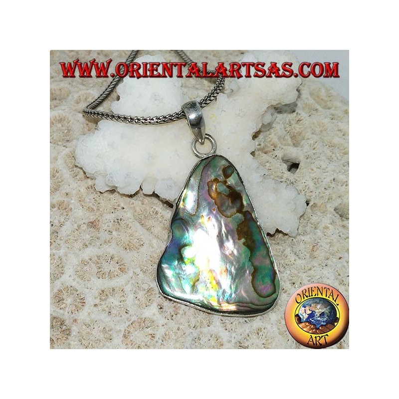 Silver pendant in the shape of an irregular triangle with paua shell (abalone)