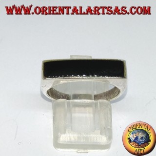 Bague en argent avec onyx rectangulaire étroit