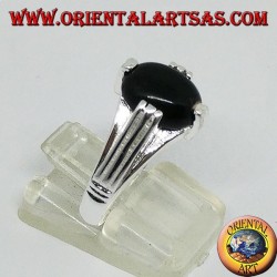 Anillo de plata con ónix entrelazado oval en cuatro puntos