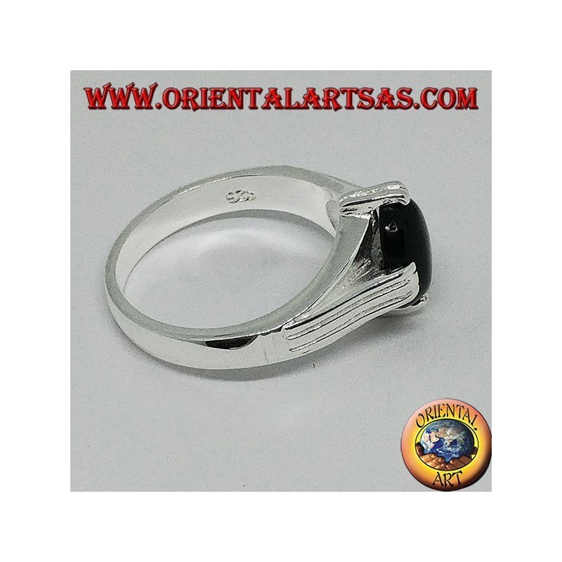 Anillo de plata con ónix entrelazado oval en cuatro puntos