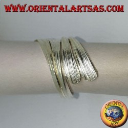 Bague feuille d'argent roulée à la main