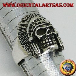 Anillo indio de plata con calavera