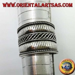 Anillo de banda ancha en plata con rayas cruzadas, Bali
