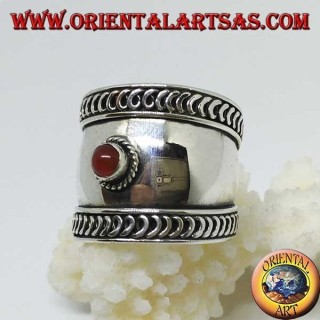 Bague large en argent avec cabochon rond en cornaline, Bali