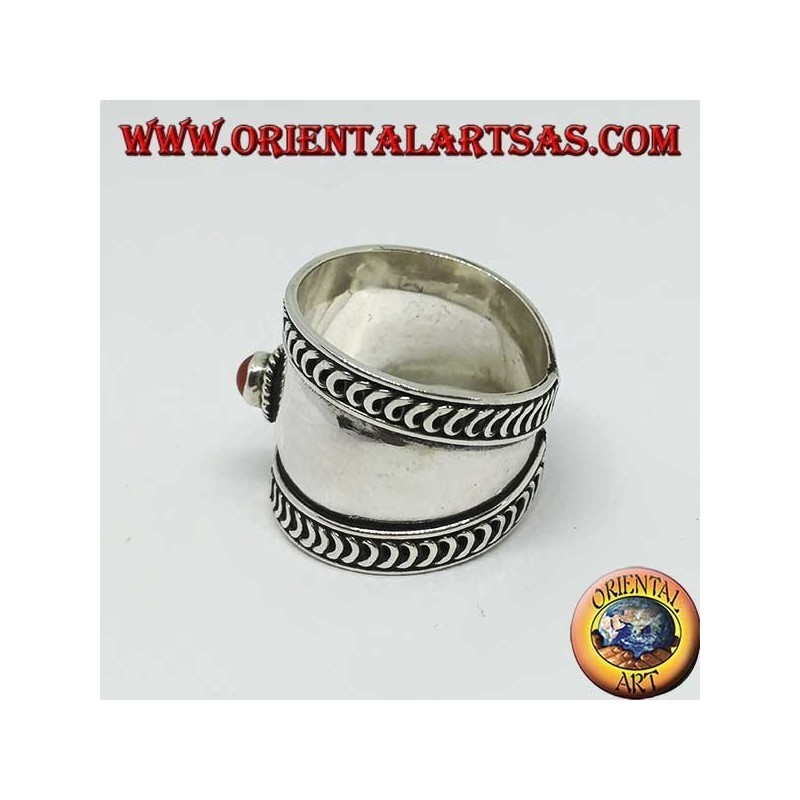 Wide band ring in silver with cabochon round carnelian, Bali