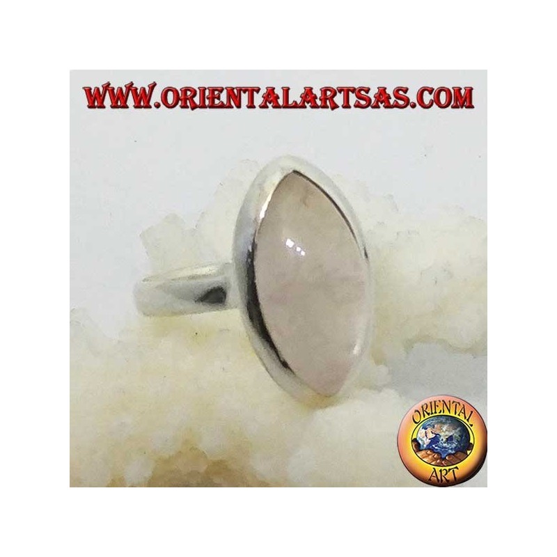 Anello in argento con quarzo rosa a taglio navetta 