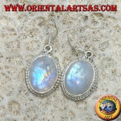 Pendientes colgantes de plata con piedra de luna ovalada del arco iris