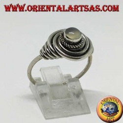 Silver ring flush with Moonstone (adularia) round
