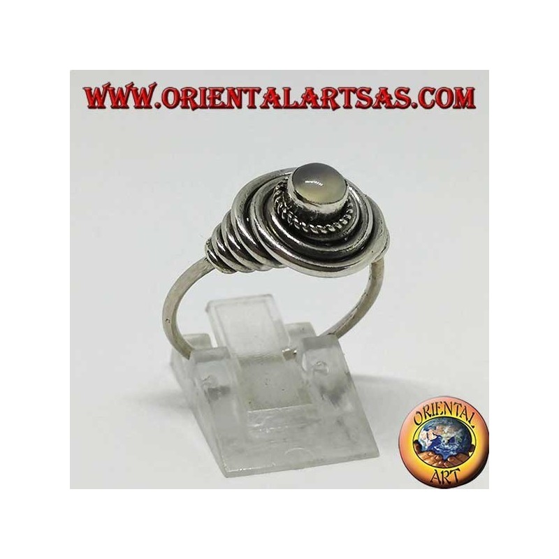 Anello in argento a filo con Pietra di luna (adularia) tonda