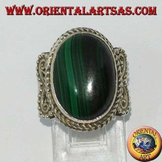 Anillo de plata con malaquita ovalada (grande)
