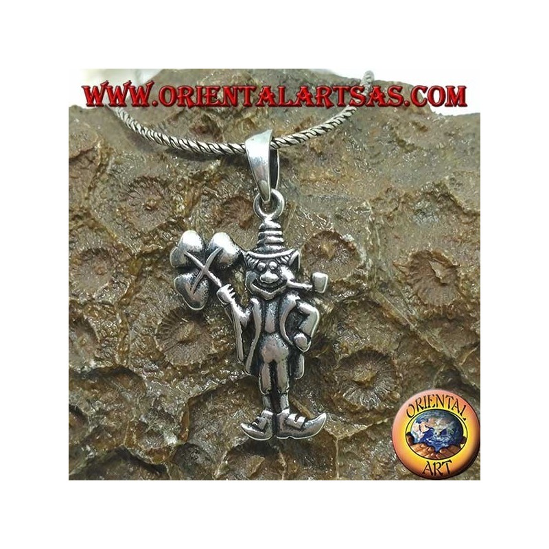 Silver pendant brings luck to the gnome with the clover