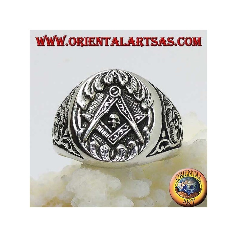 Bague en argent, boussole équipe symbole Mason et le crâne