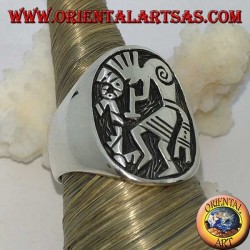 Silver Kokopelli bas-relief ring, symbol of happiness