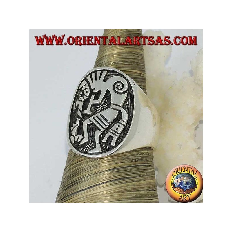 Silver Kokopelli bas-relief ring, symbol of happiness