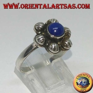 Silver flower ring with central round natural Lapis Lazuli