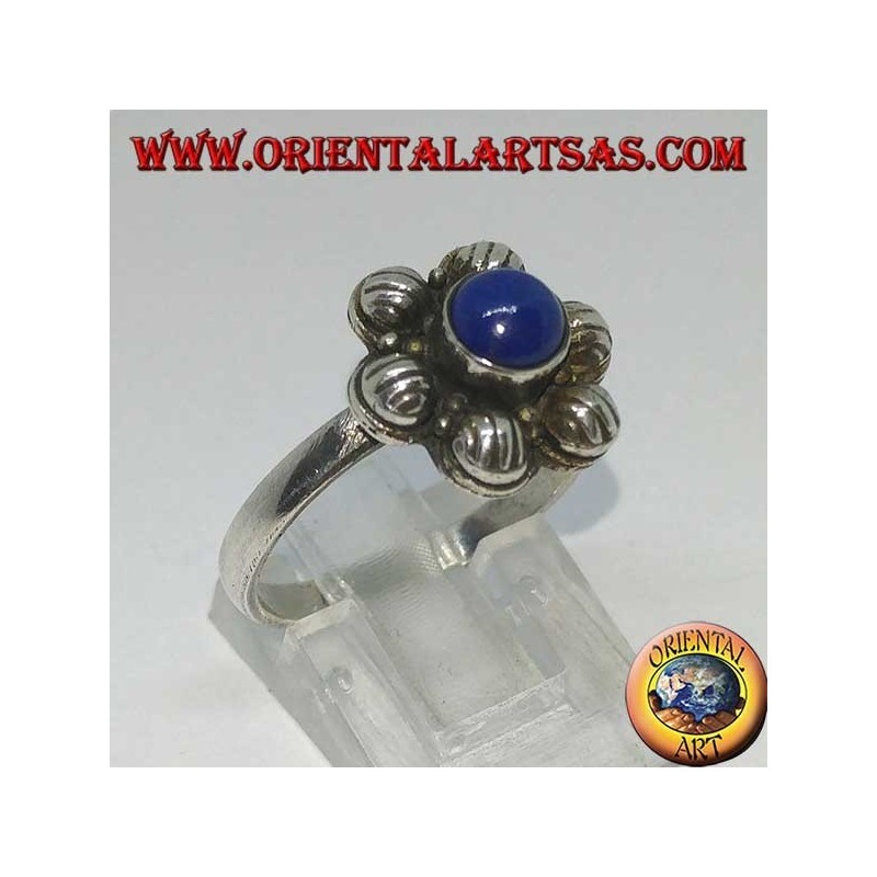 Silver flower ring with central round natural Lapis Lazuli
