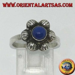 Silver flower ring with central round natural Lapis Lazuli