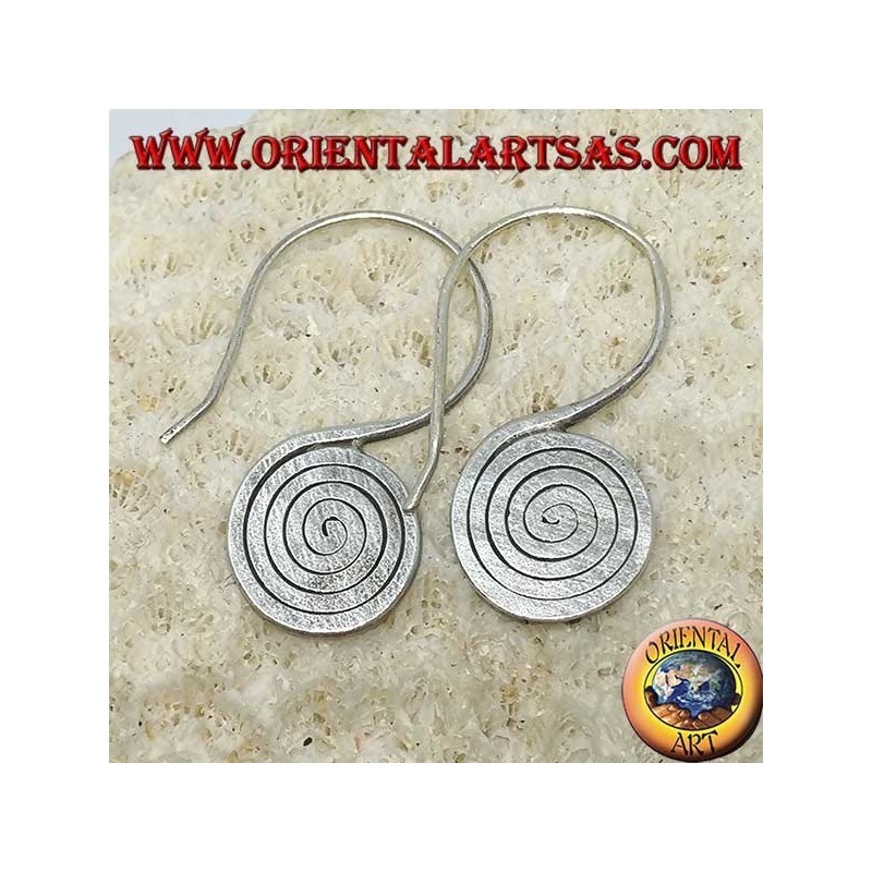 Boucles d'oreilles écrasées en argent avec spirale crochues faites main de Karen