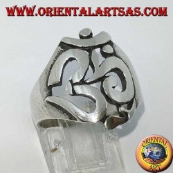 Bague en argent avec Aum ou Om (ॐ) lettre sacrée de l'hindouisme