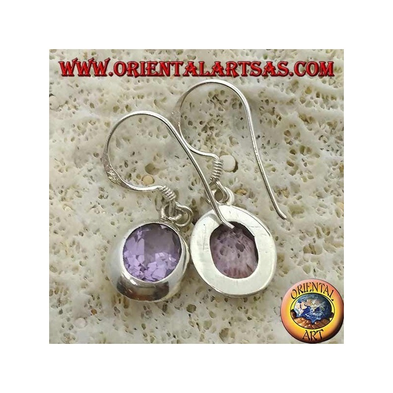 Pendientes de plata con amatista redonda con trío de bolas de plata.