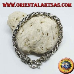 Silberarmband mit ineinander verschlungenen Ringen, quadratischer Querschnitt