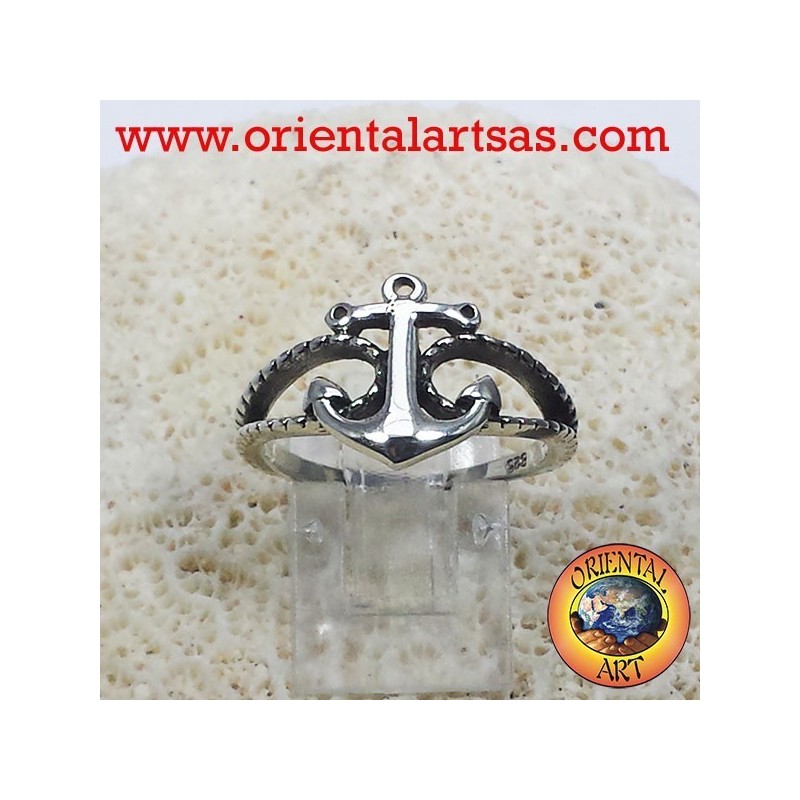 ancrer l'anneau d'argent