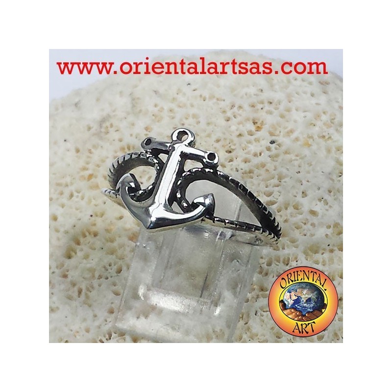 ancrer l'anneau d'argent