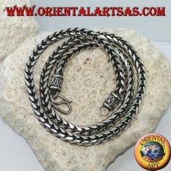 Collier en argent, tressé avec une section carrée de (longueur 52 cm, épaisseur 5,3 mm 5,3)