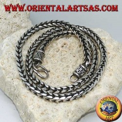 Collier en argent, tressé avec une section carrée de (longueur 52 cm, épaisseur 5,3 mm 5,3)