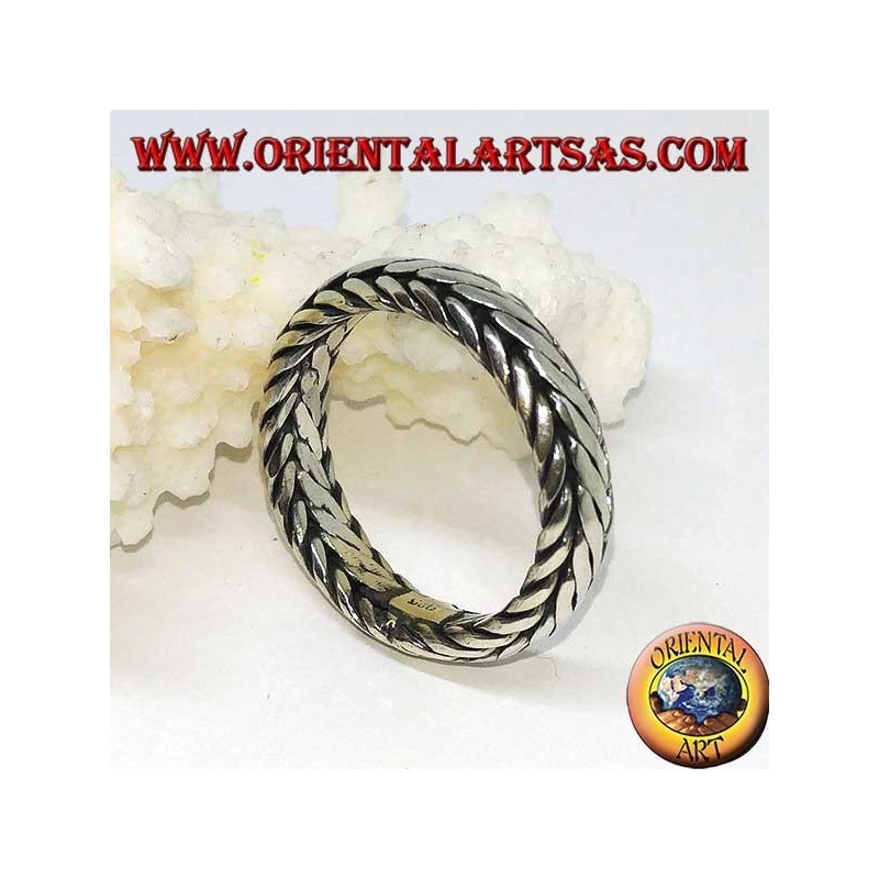 Bague en argent avec bande tissée à la main