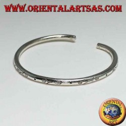 Bracelet en argent rigide, fil rond mm. 3.5 gravé à la main