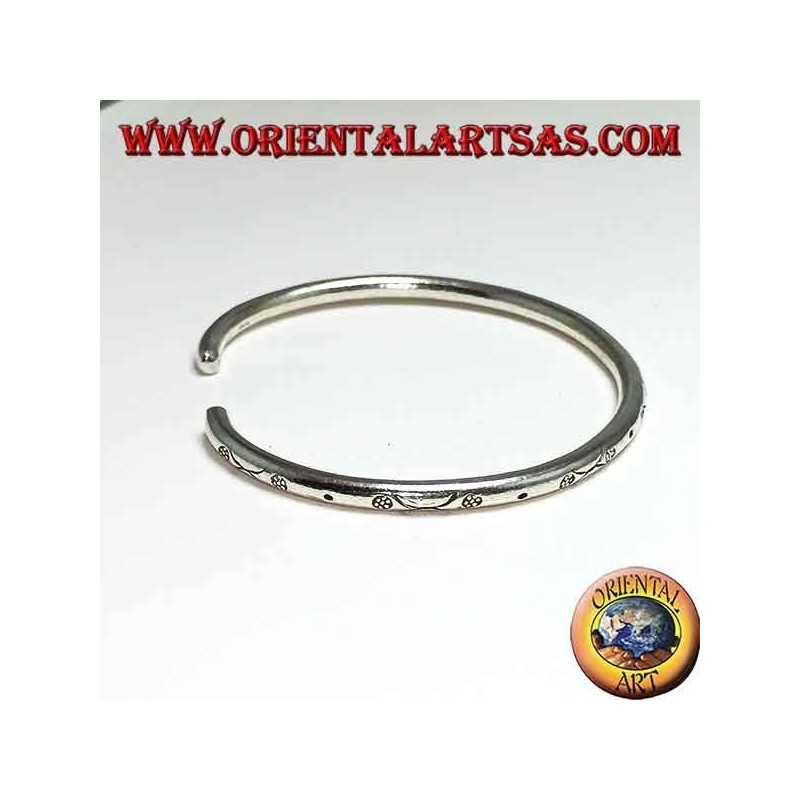 Armband aus starrem Silber, Runddraht mm. 3,5 handgraviert