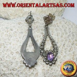 Pendientes colgantes de plata con amatista ovalada hecha a mano.
