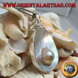 Pendant with Pearl on Mother Shell in Silver 925