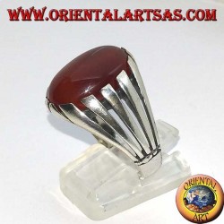 Silver ring with carnelian banded with an oval cabochon