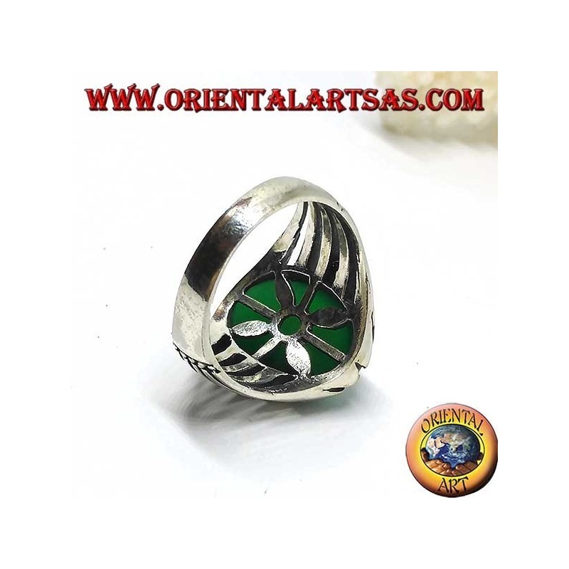 Silver ring with green agate with large oval cabochon, spoke setting