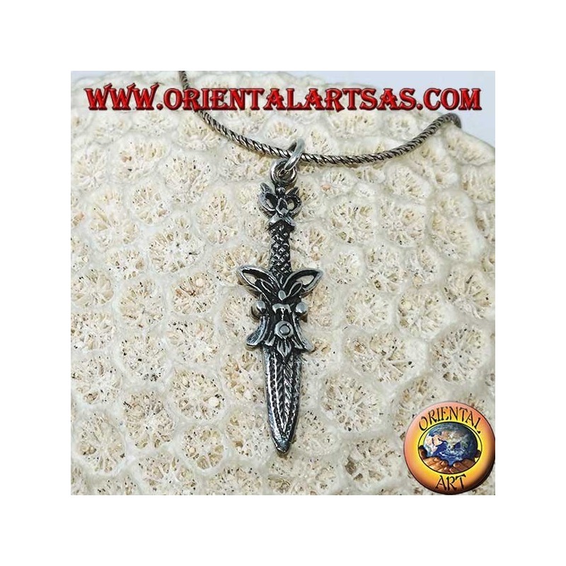 Pendentif dague romaine en argent avec décorations (dague)