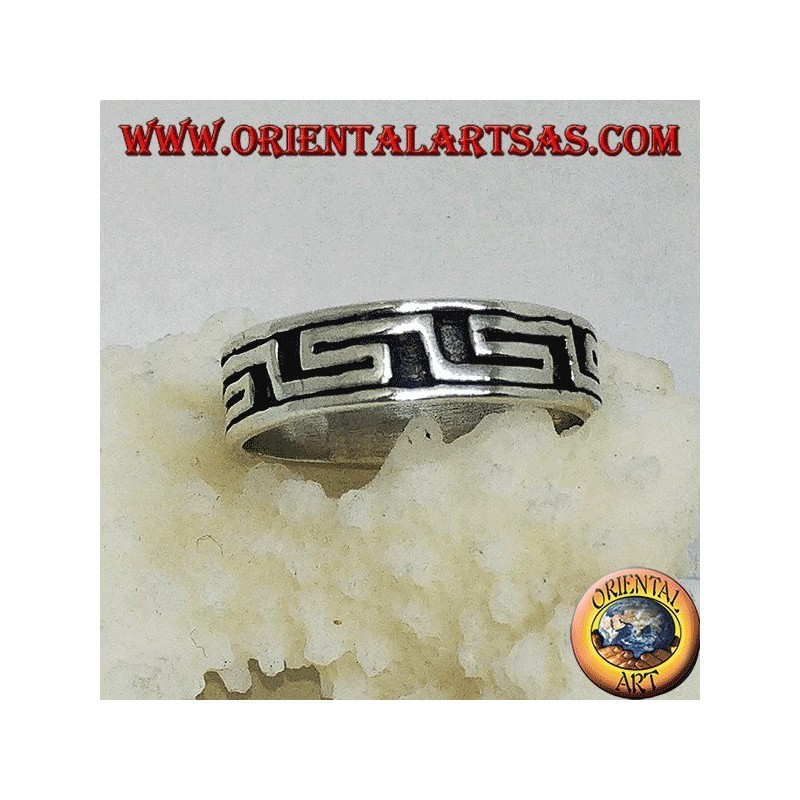 Anello  fedina in argento con greca a bassorilievo
