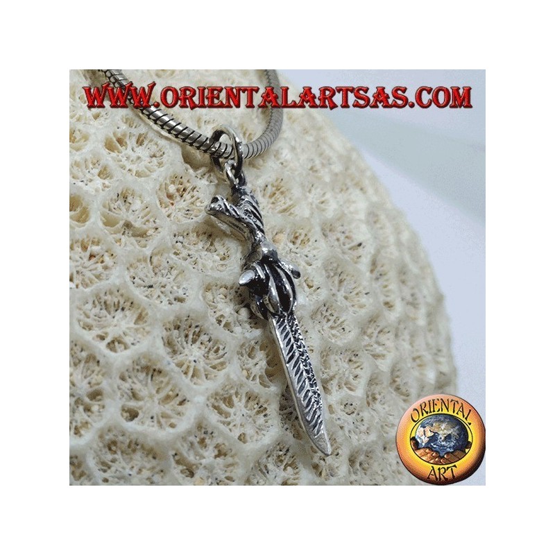 Colgante de plata daga celta con mango curvo